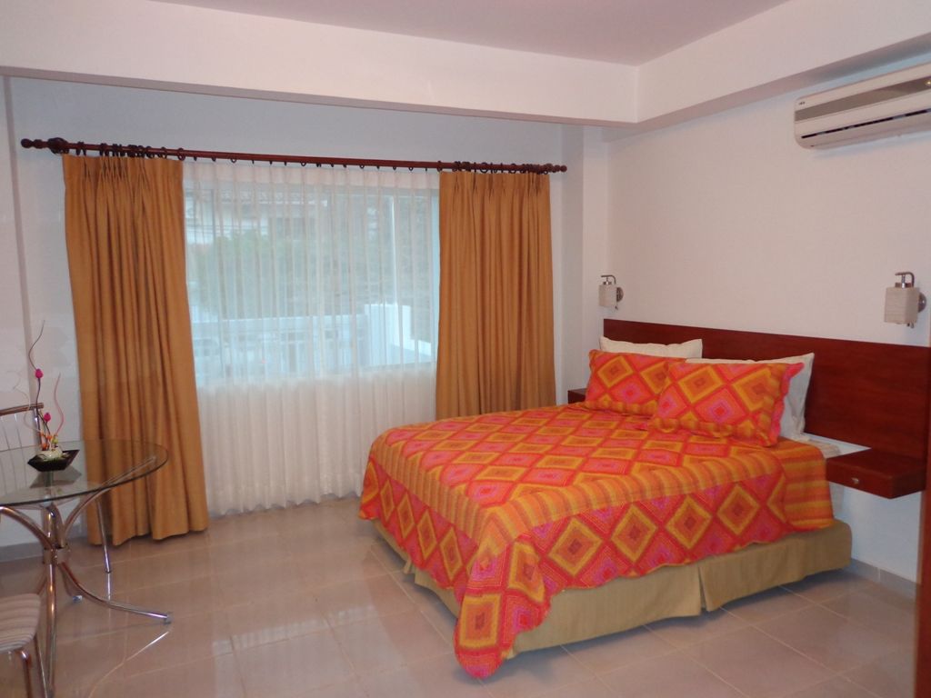 Premium Suites Business Aparthotel Equipetrol Санта-Крус-де-ла-Сьерра Экстерьер фото
